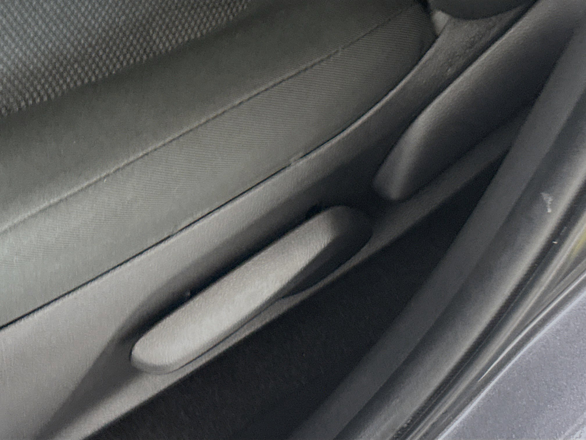 Used 2024 Toyota RAV4 LE AWD/4WD image 13