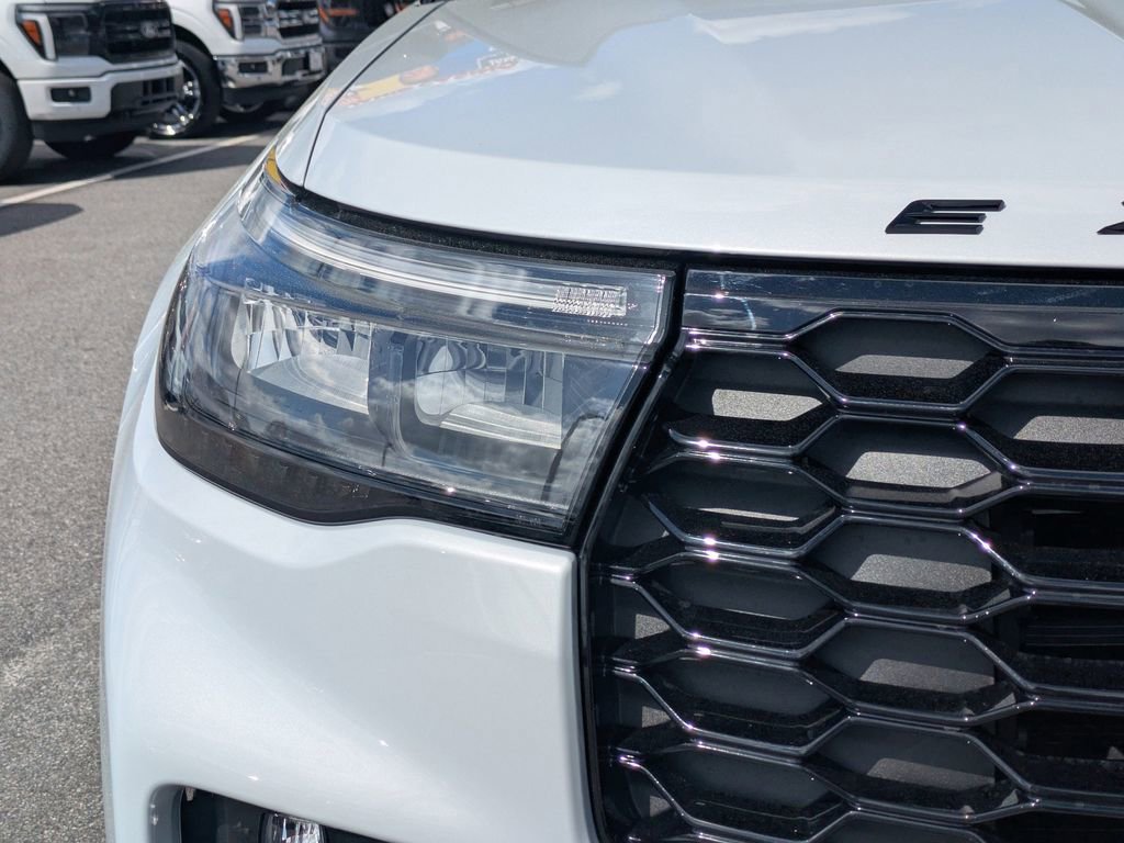 New 2026 Ford Explorer ST-Line w/ ST-Line Street Pack RWD image 10