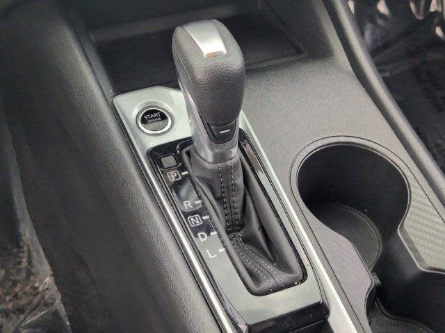 Used 2025 Nissan Altima 2.5 SV FWD image 19