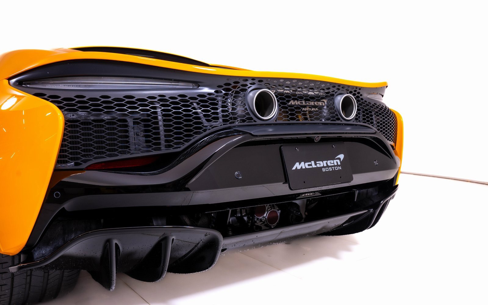 New 2026 McLaren Artura image 11