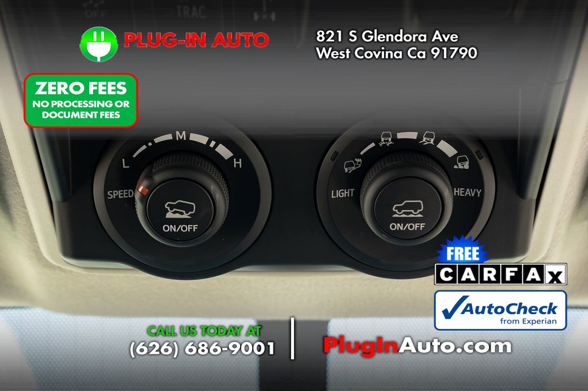 Used 2017 Toyota 4Runner TRD Off-Road w/ Convenience Package AWD/4WD image 21