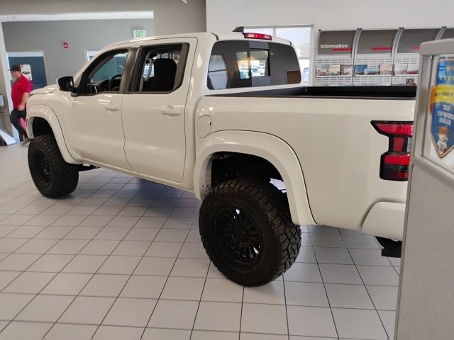 New 2025 Nissan Frontier SV image 7