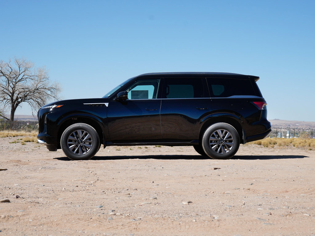 New 2026 INFINITI QX80 Pure w/ Cargo Package image 4