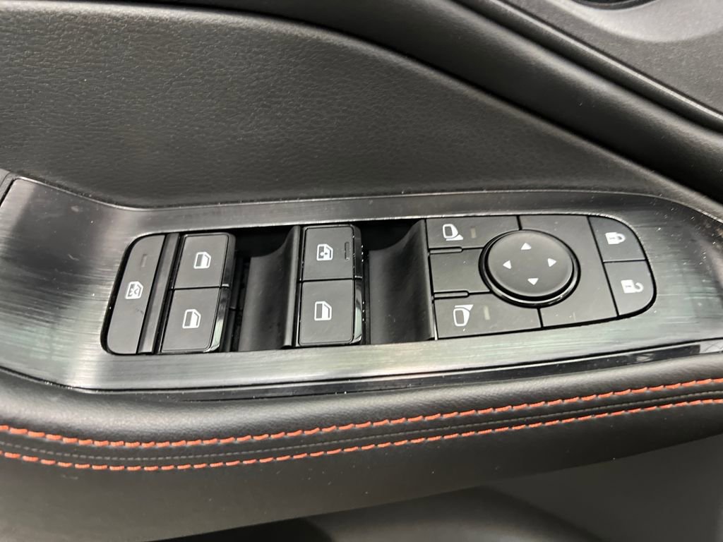 Used 2025 Nissan Rogue SV image 12