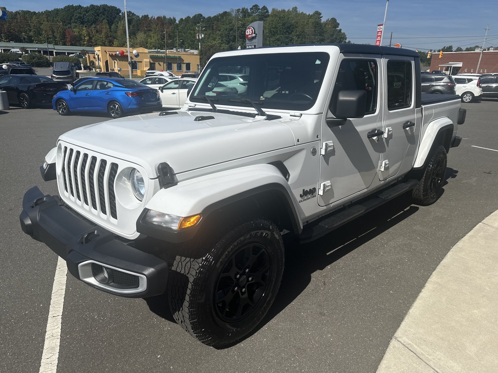 Used 2021 Jeep Gladiator Sport AWD/4WD image 4