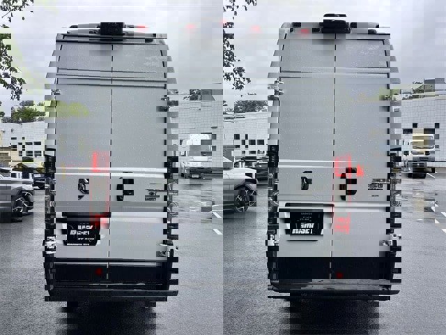 New 2025 RAM ProMaster 3500 w/ Premium Convenience Group image 15