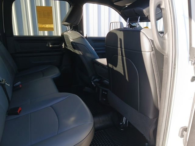 Used 2024 RAM 2500 Tradesman w/ Chrome Appearance Group AWD/4WD image 19