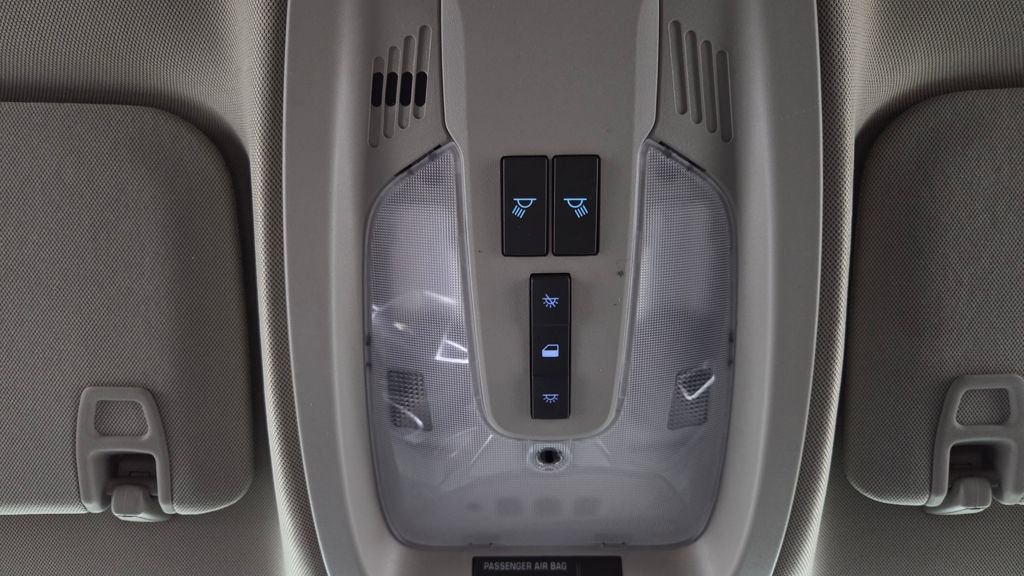 Used 2015 Chevrolet Equinox LT w/ Driver Convenience Package image 25