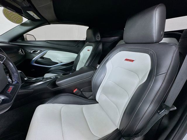 Used 2018 Chevrolet Camaro SS image 11