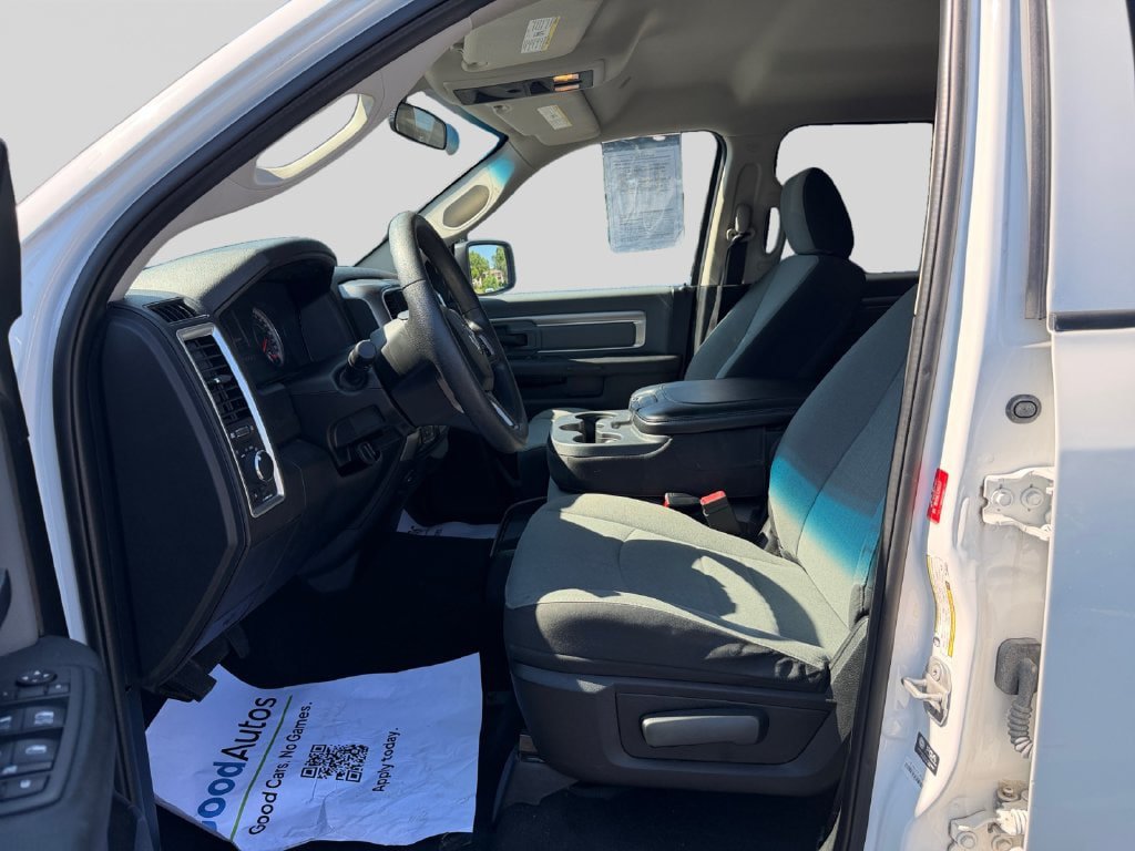 Used 2022 RAM 1500 Classic SLT AWD/4WD image 11