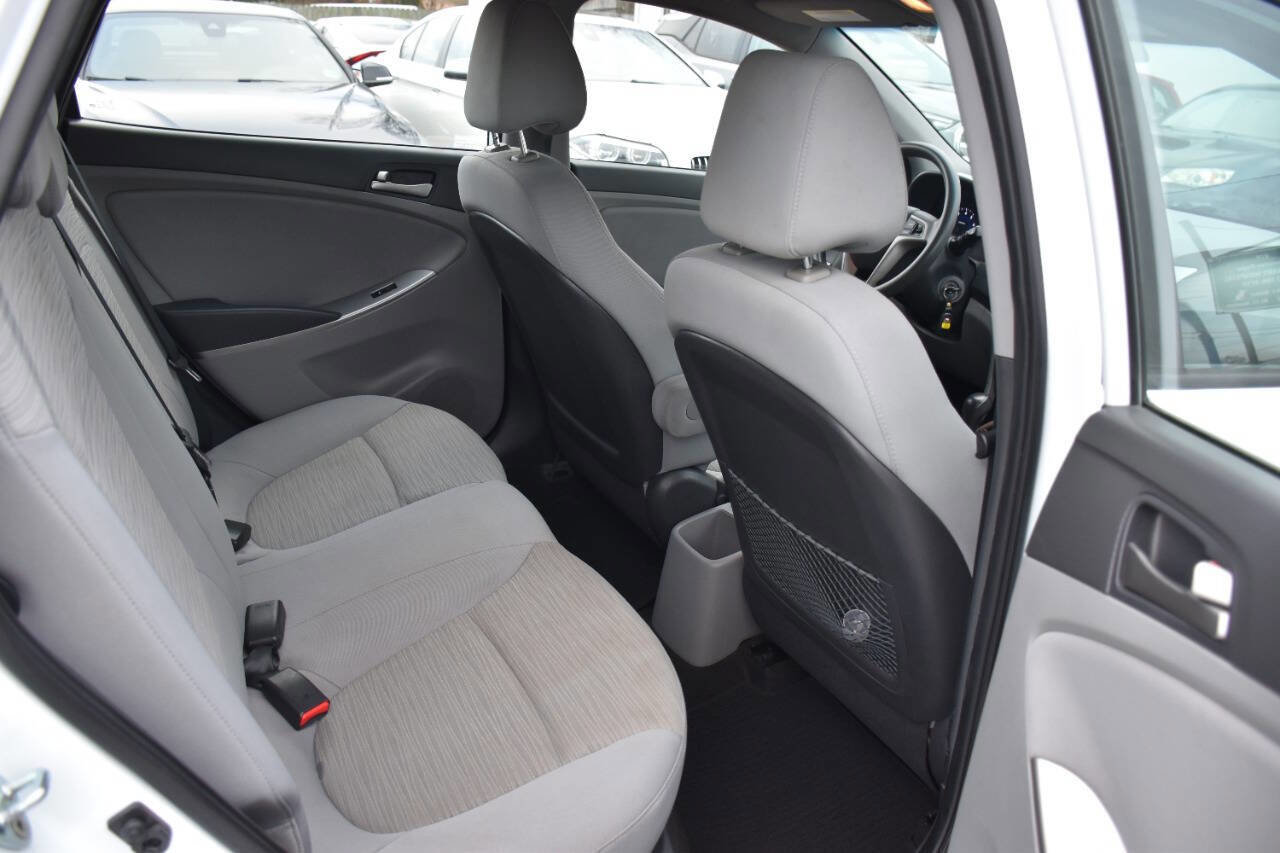 Used 2017 Hyundai Accent SE image 14