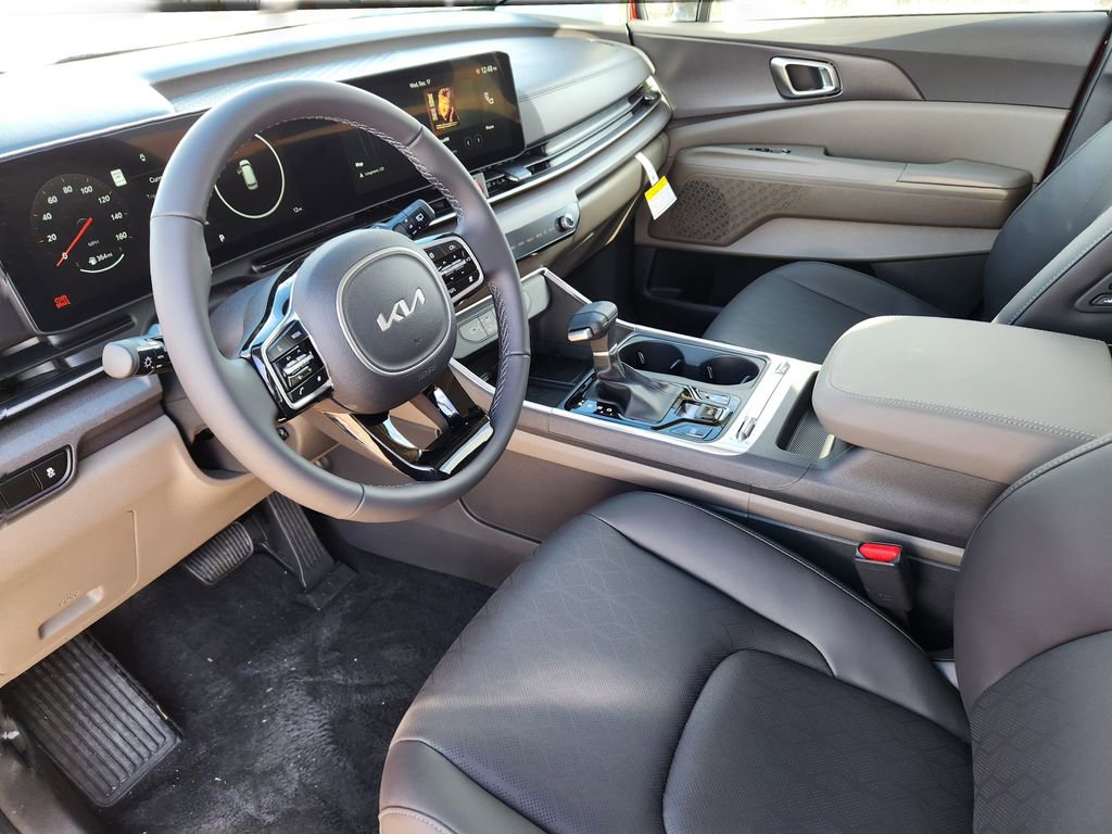 New 2026 Kia Carnival SX image 7