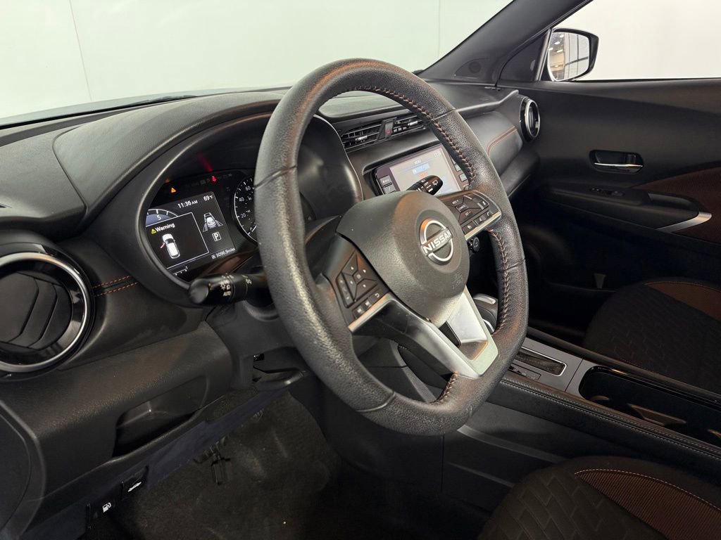 Used 2022 Nissan Kicks SR FWD image 19