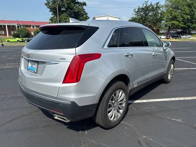 Used 2018 Cadillac XT5 Luxury w/ Driver Awareness Package AWD/4WD image 9
