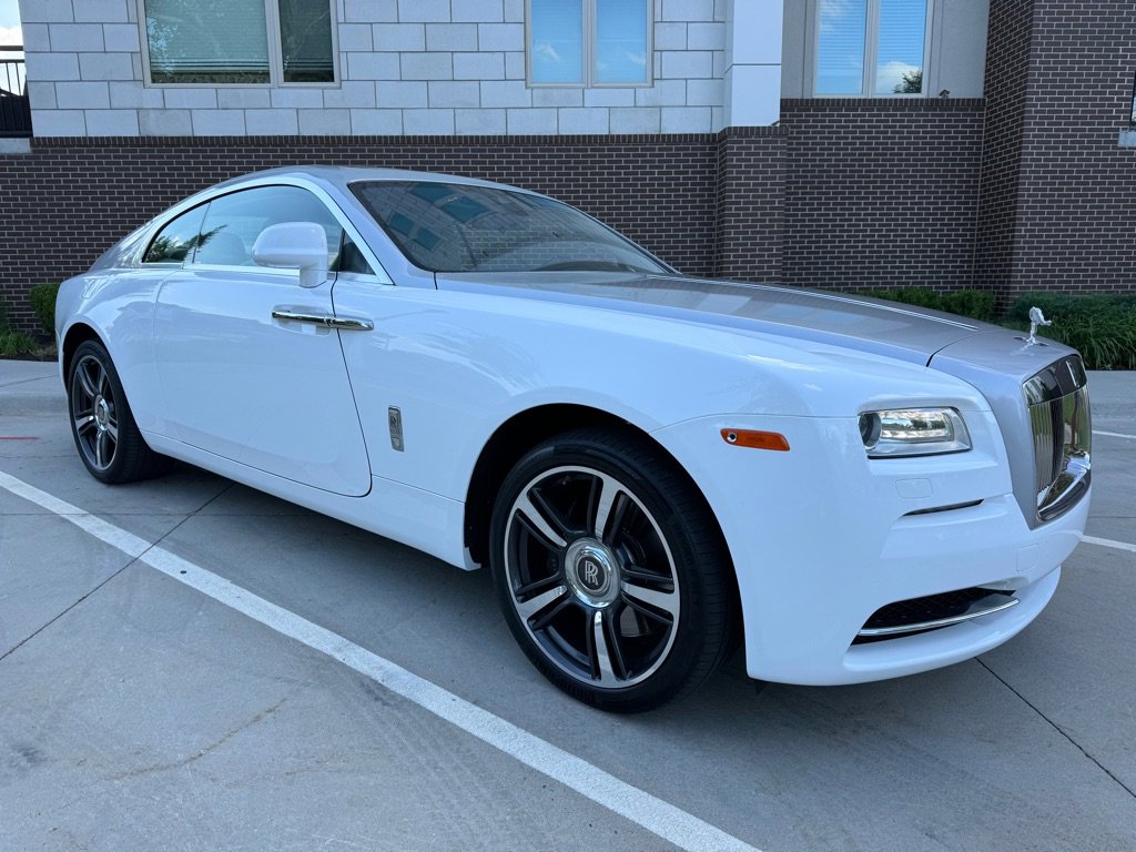 Used 2016 Rolls-Royce Wraith image 1