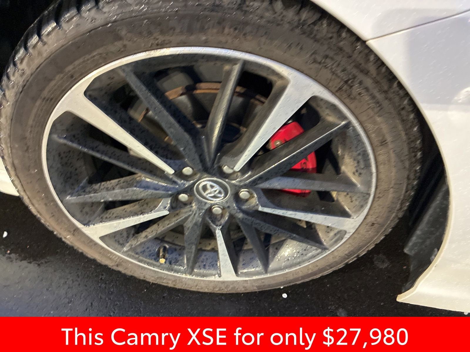 Used 2020 Toyota Camry XSE image 7