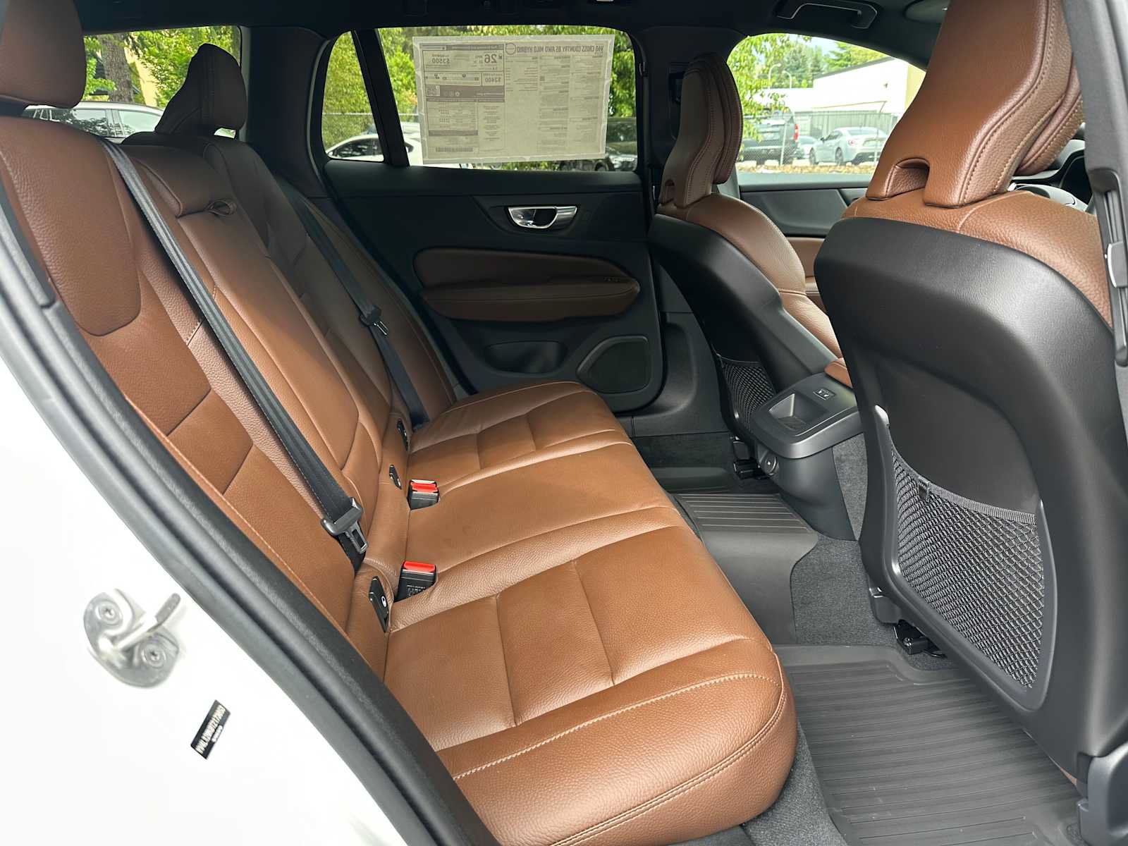 New 2026 Volvo V60 B5 Cross Country Plus w/ Climate Package AWD/4WD image 12