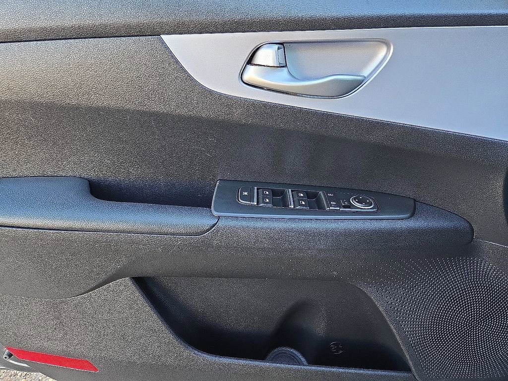 Used 2024 Kia Forte LXS image 20
