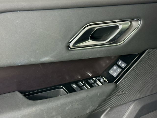 Used 2026 Land Rover Range Rover Velar Dynamic SE image 20