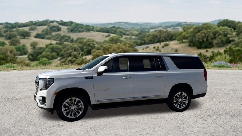Used 2023 GMC Yukon XL SLT RWD image 4