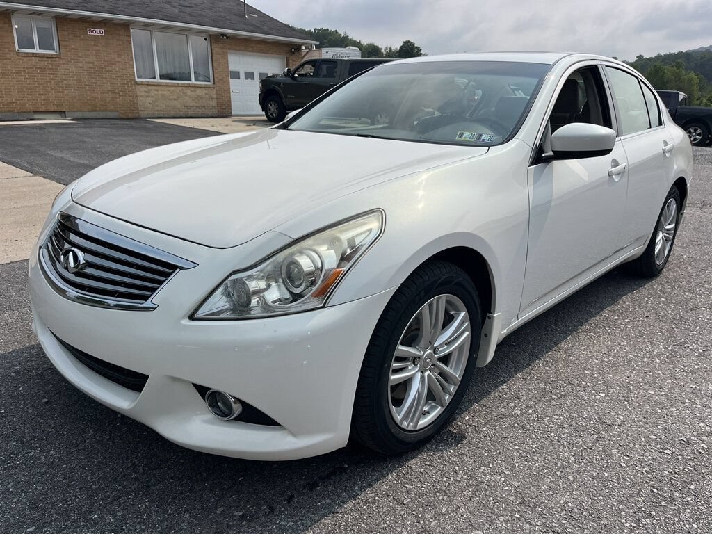 Used 2013 INFINITI G37 x Sedan w/ Premium Pkg AWD/4WD image 7