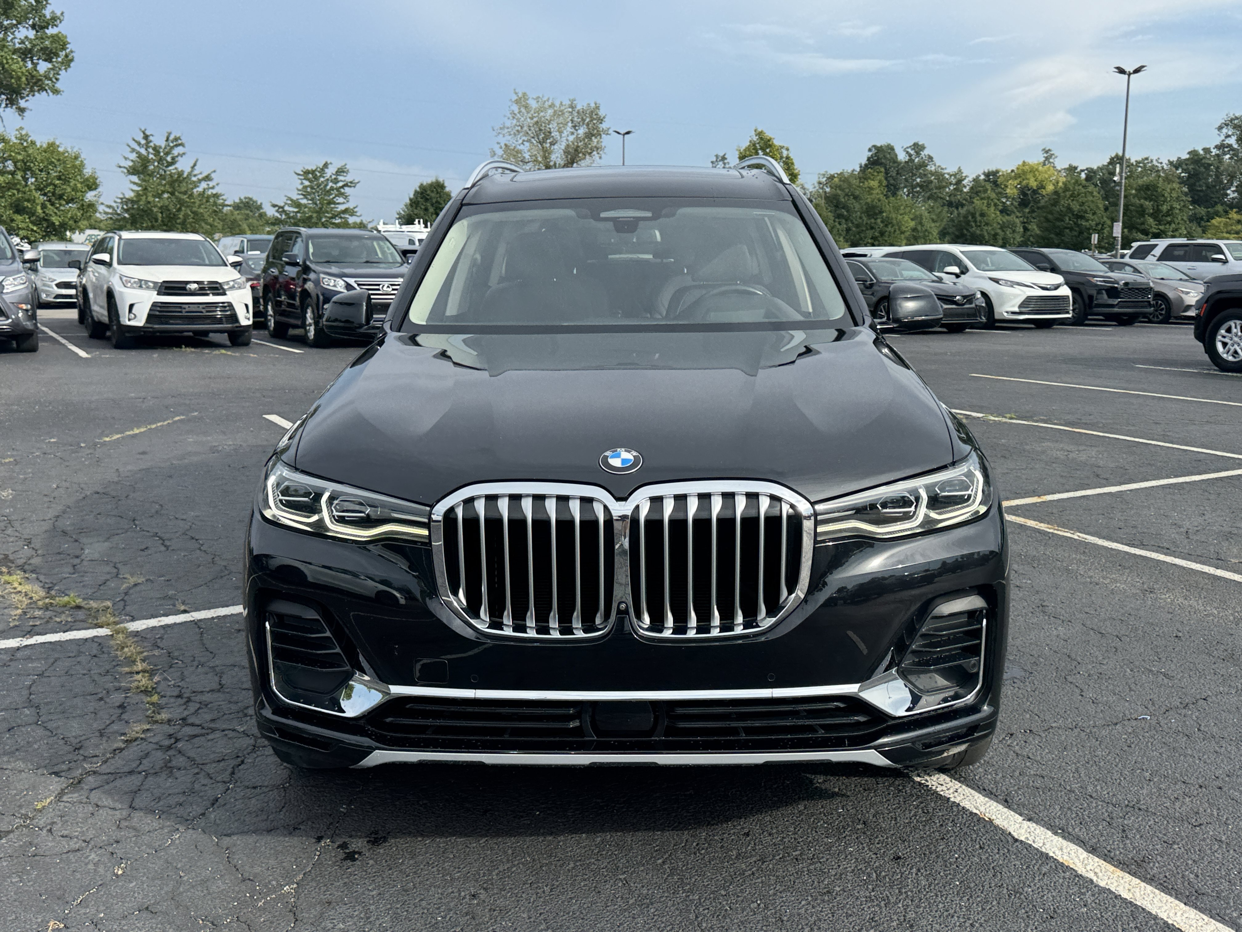 Used 2022 BMW X7 xDrive40i w/ Executive Package AWD/4WD image 7