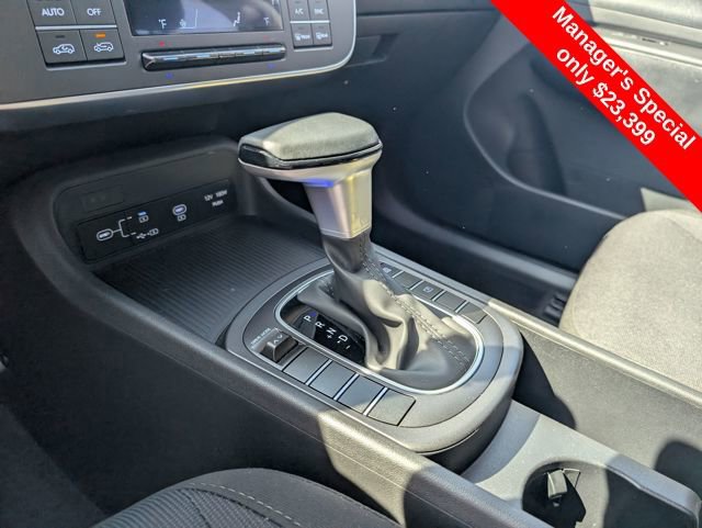 Certified 2025 Hyundai Kona SEL image 23