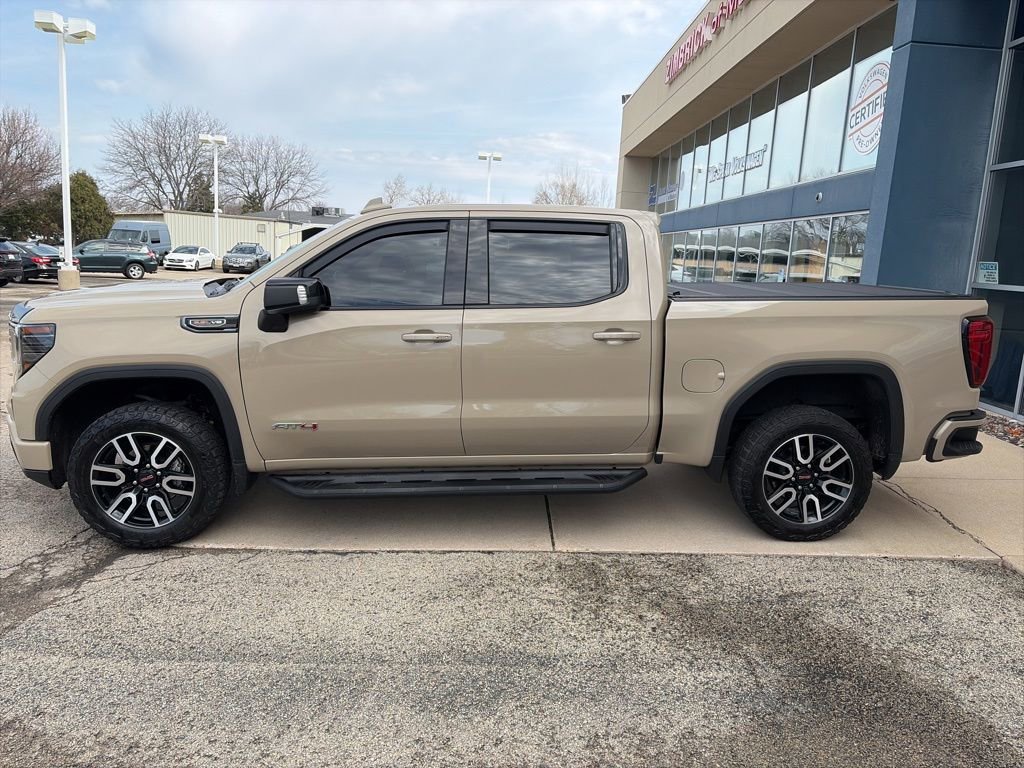 Used 2022 GMC Sierra 1500 AT4 w/ AT4 Premium Package AWD/4WD image 5