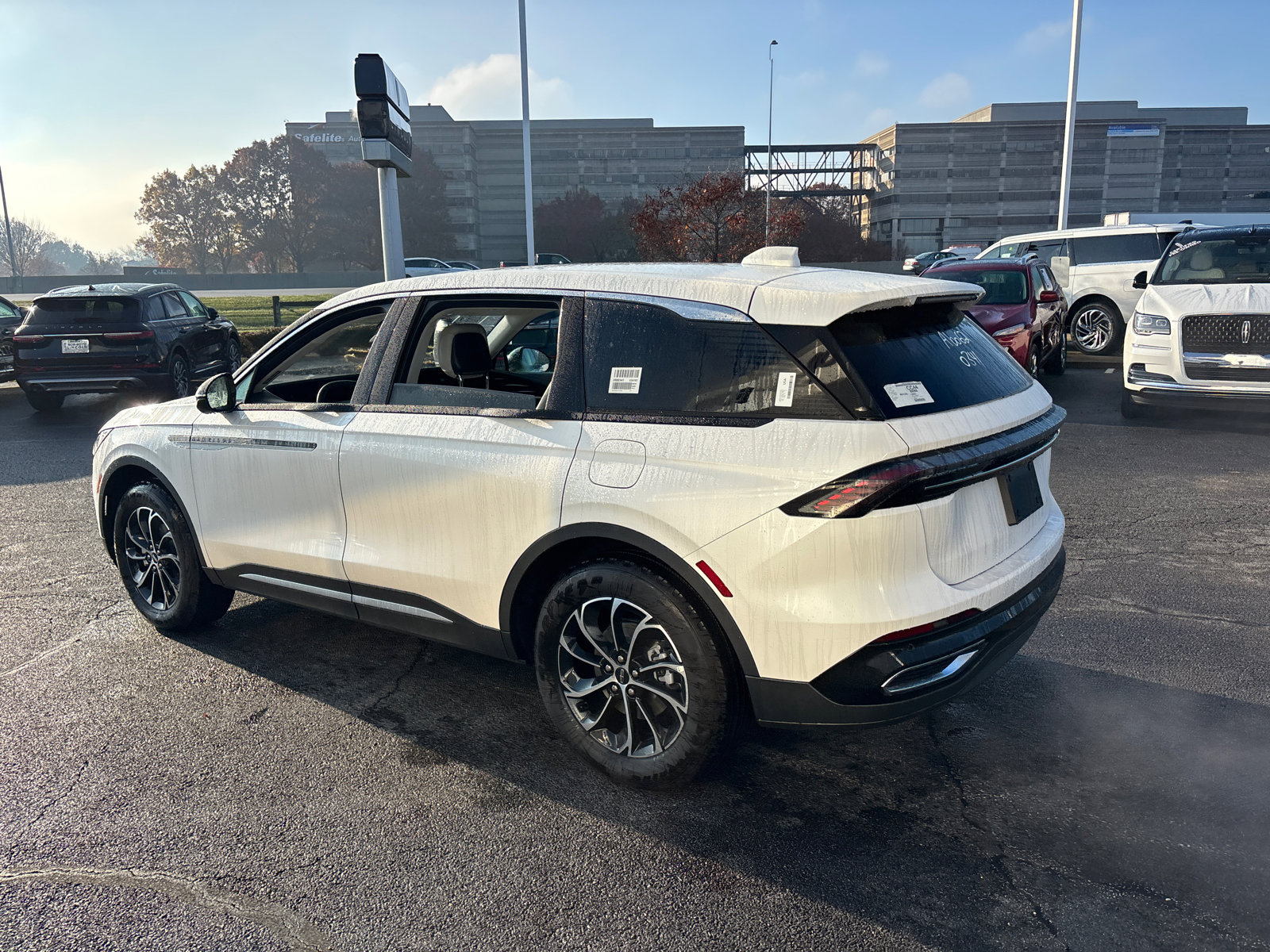 New 2026 Lincoln Nautilus Premier image 5