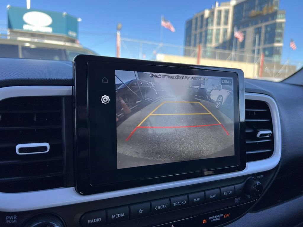 Certified 2024 Hyundai Venue Limited image 32