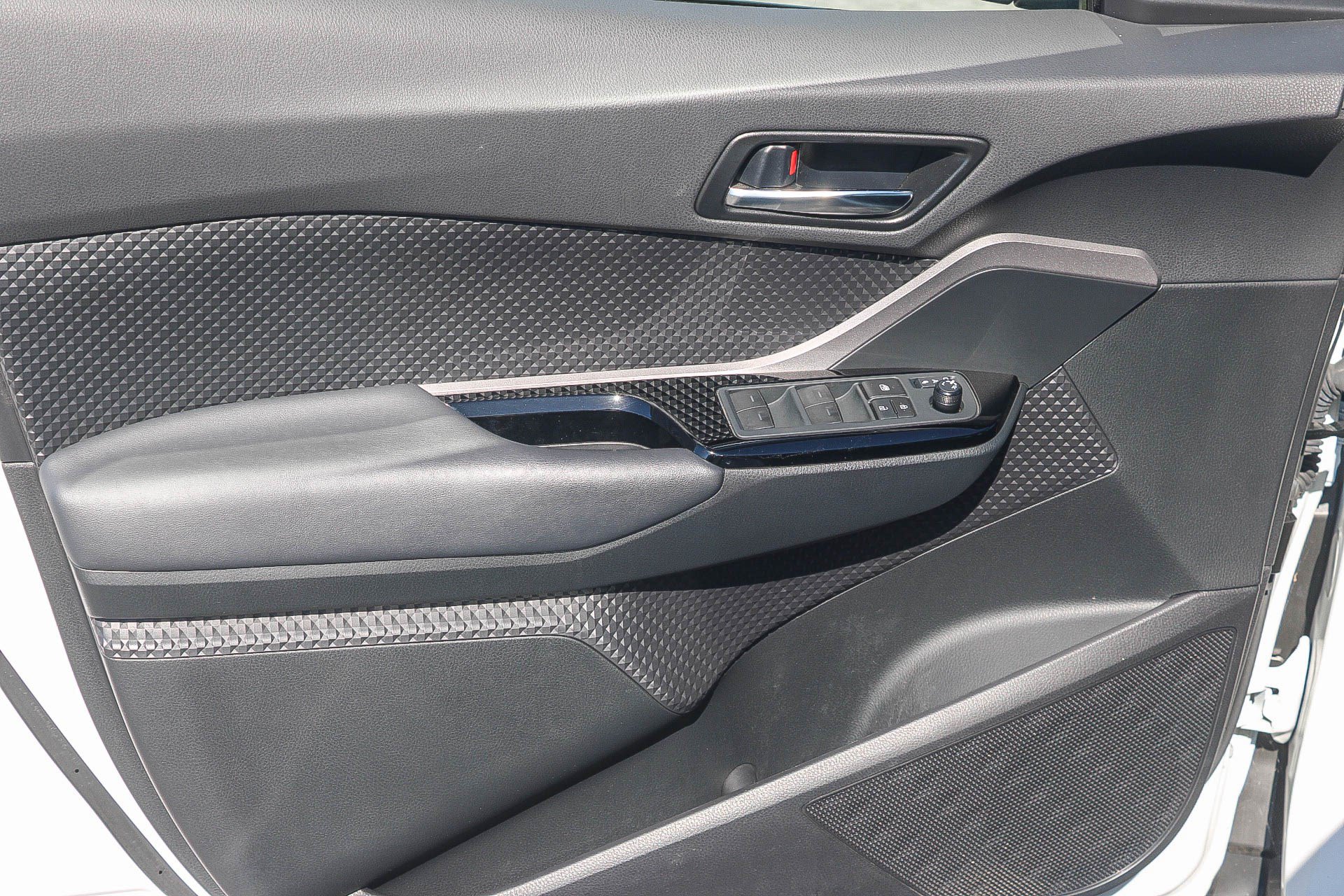 Certified 2022 Toyota C-HR Nightshade FWD image 21