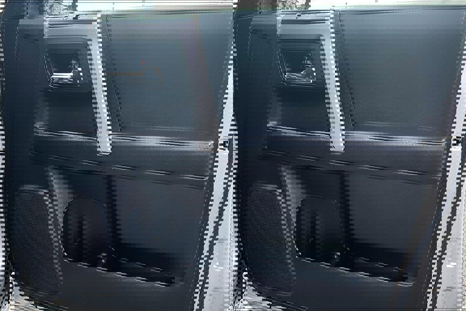 Used 2020 Toyota 4Runner Limited image 23