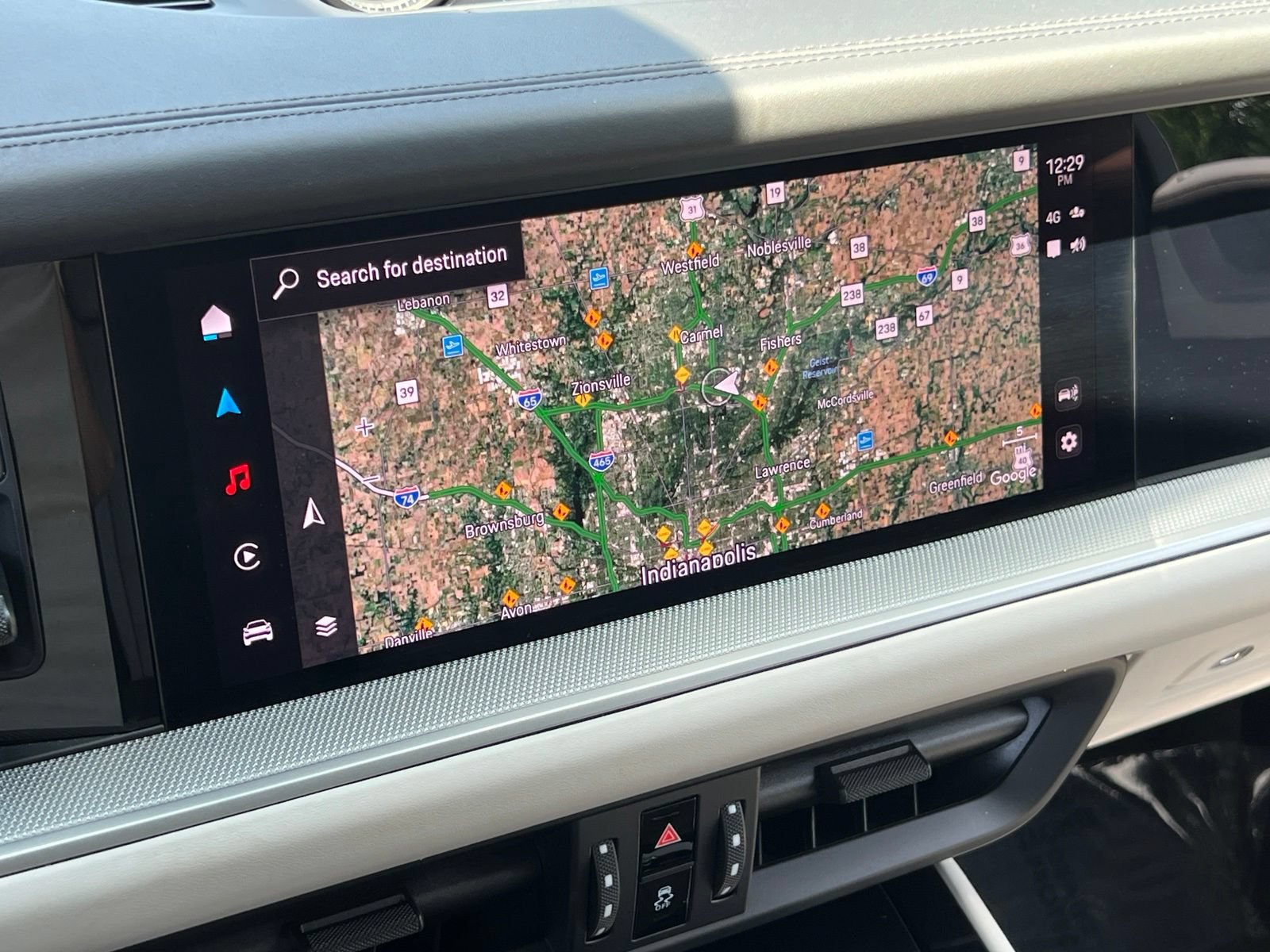 Certified 2024 Porsche Cayenne S AWD/4WD image 30