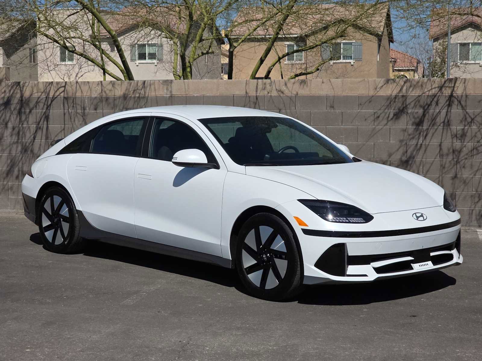 Used 2024 Hyundai Ioniq 6 SE image 3