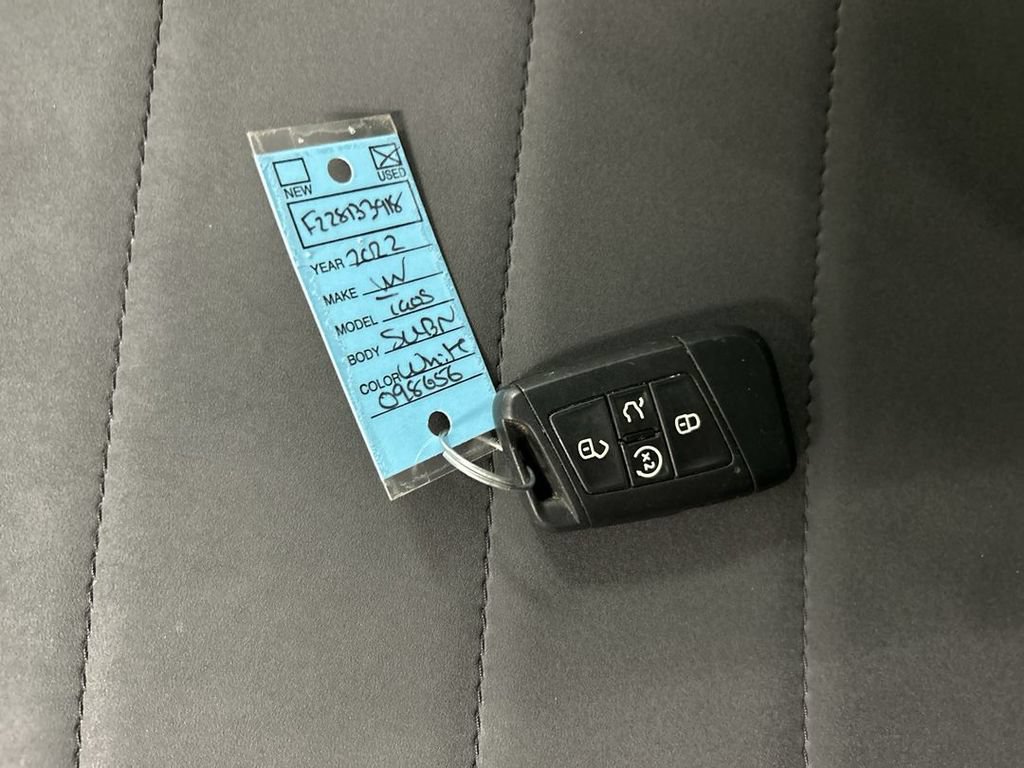 Used 2022 Volkswagen Taos SE AWD/4WD image 12