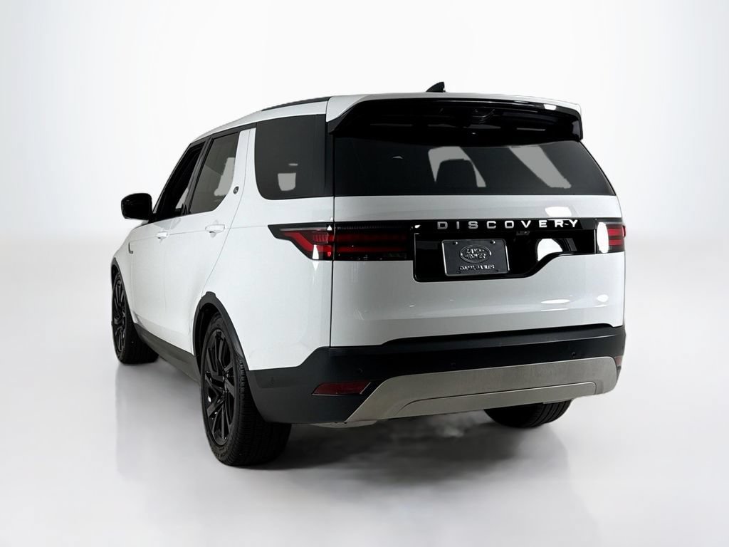 Used 2025 Land Rover Discovery S AWD/4WD image 3
