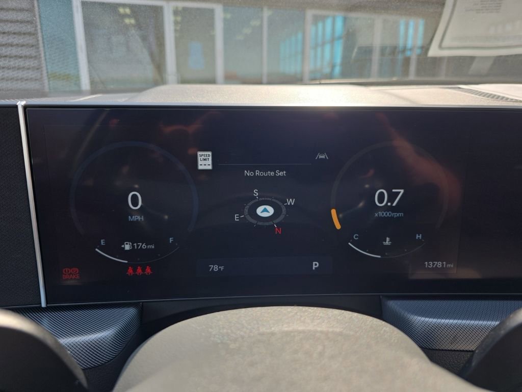 Used 2024 Hyundai Sonata SEL w/ Convenience Package image 16