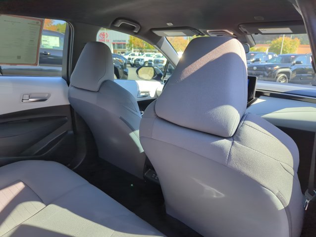 Certified 2025 Toyota Corolla SE FWD image 30