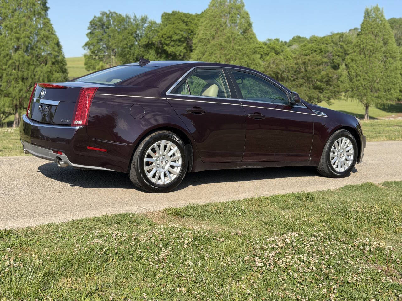 Used 2009 Cadillac CTS 3.6 RWD image 11