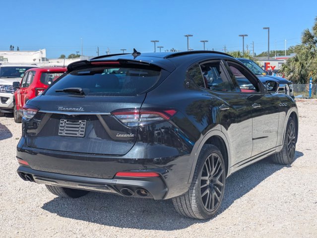 Used 2022 Maserati Levante Modena image 5