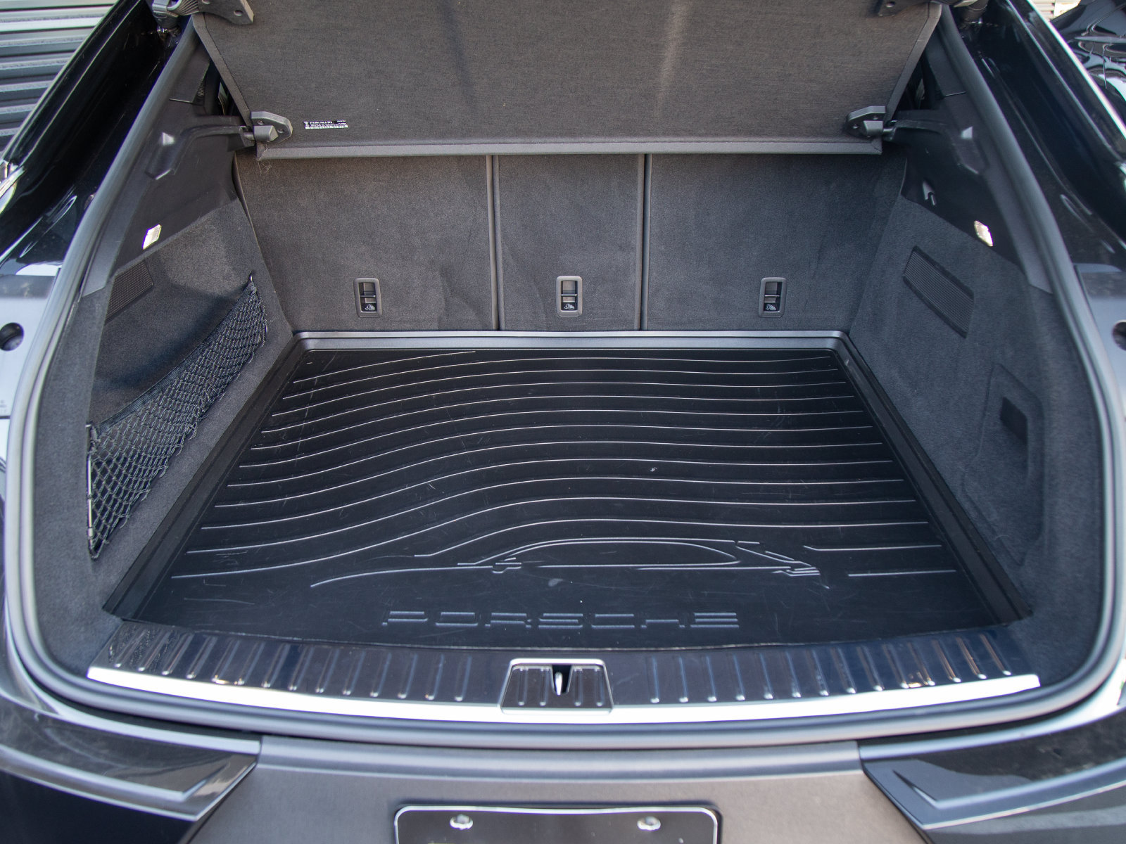 Certified 2023 Porsche Cayenne S AWD/4WD image 24