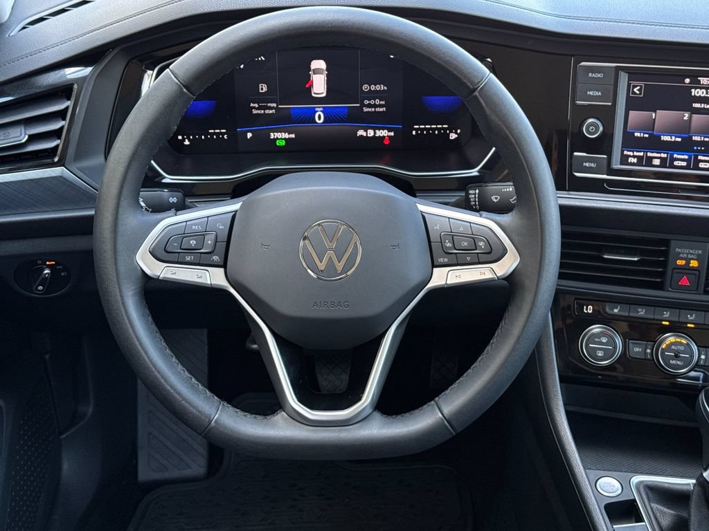 Used 2024 Volkswagen Jetta SE w/ Black Wheel Package FWD image 14