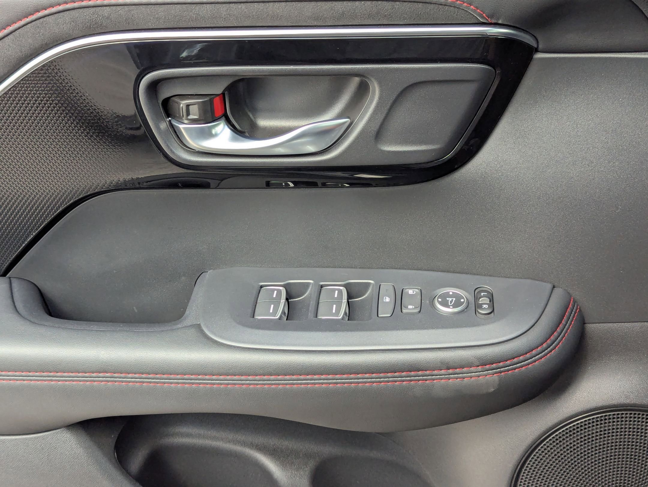 Certified 2025 Acura ADX A-Spec image 11