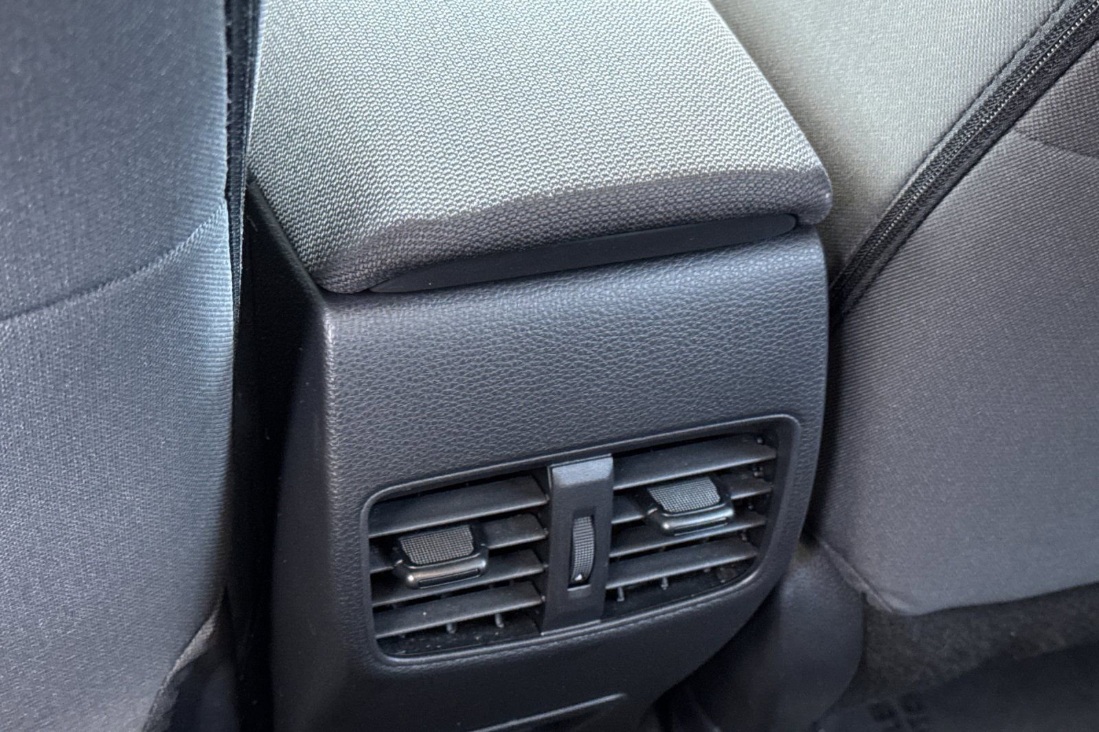 Certified 2025 Toyota Corolla Cross LE FWD image 17