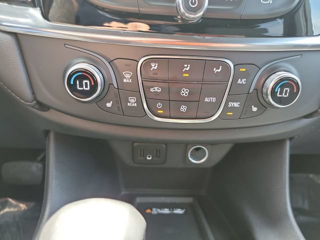 Used 2023 Chevrolet Traverse LT w/ LPO, Floor Liner Package AWD/4WD image 19