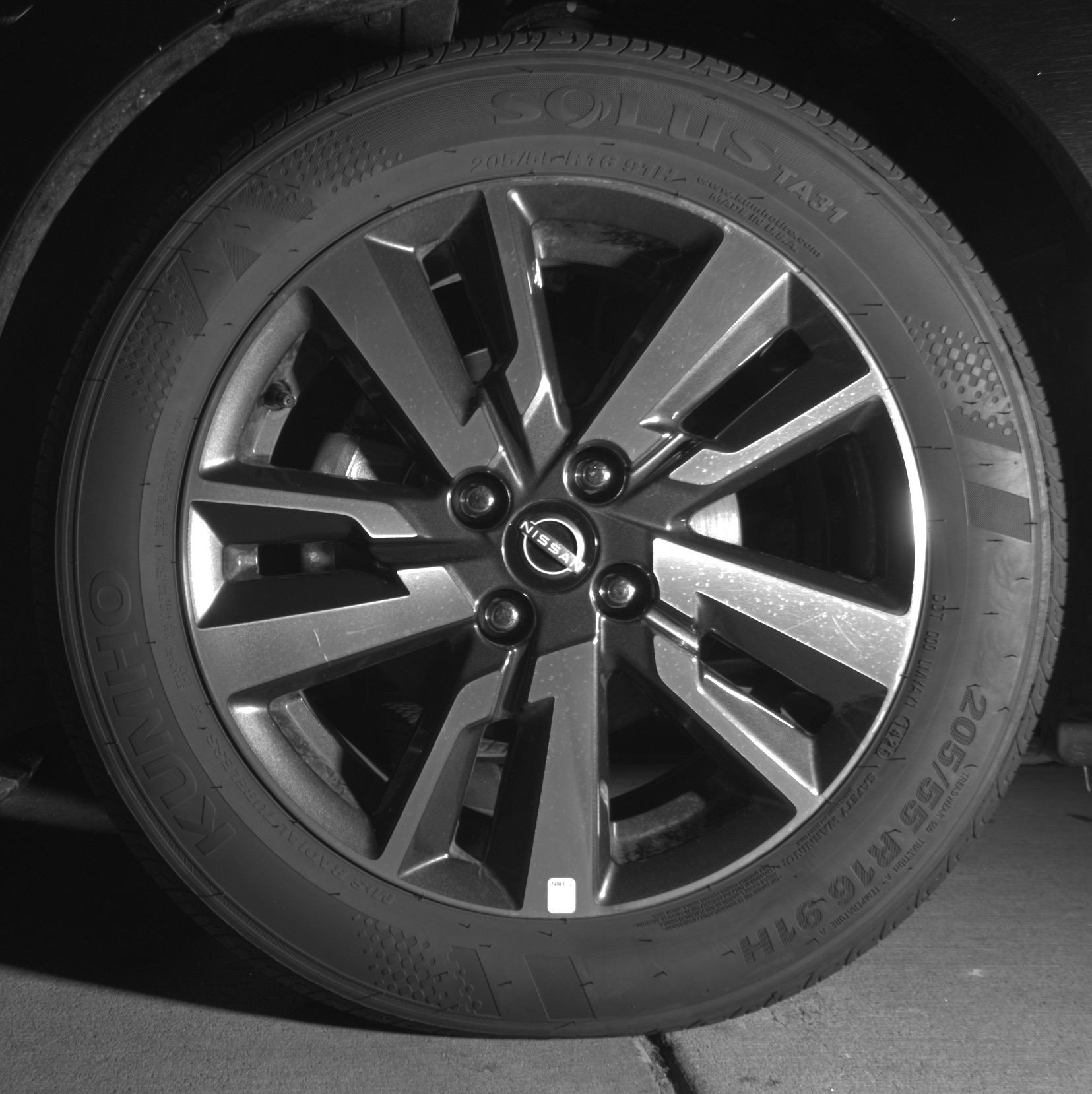 Used 2025 Nissan Versa SV image 12