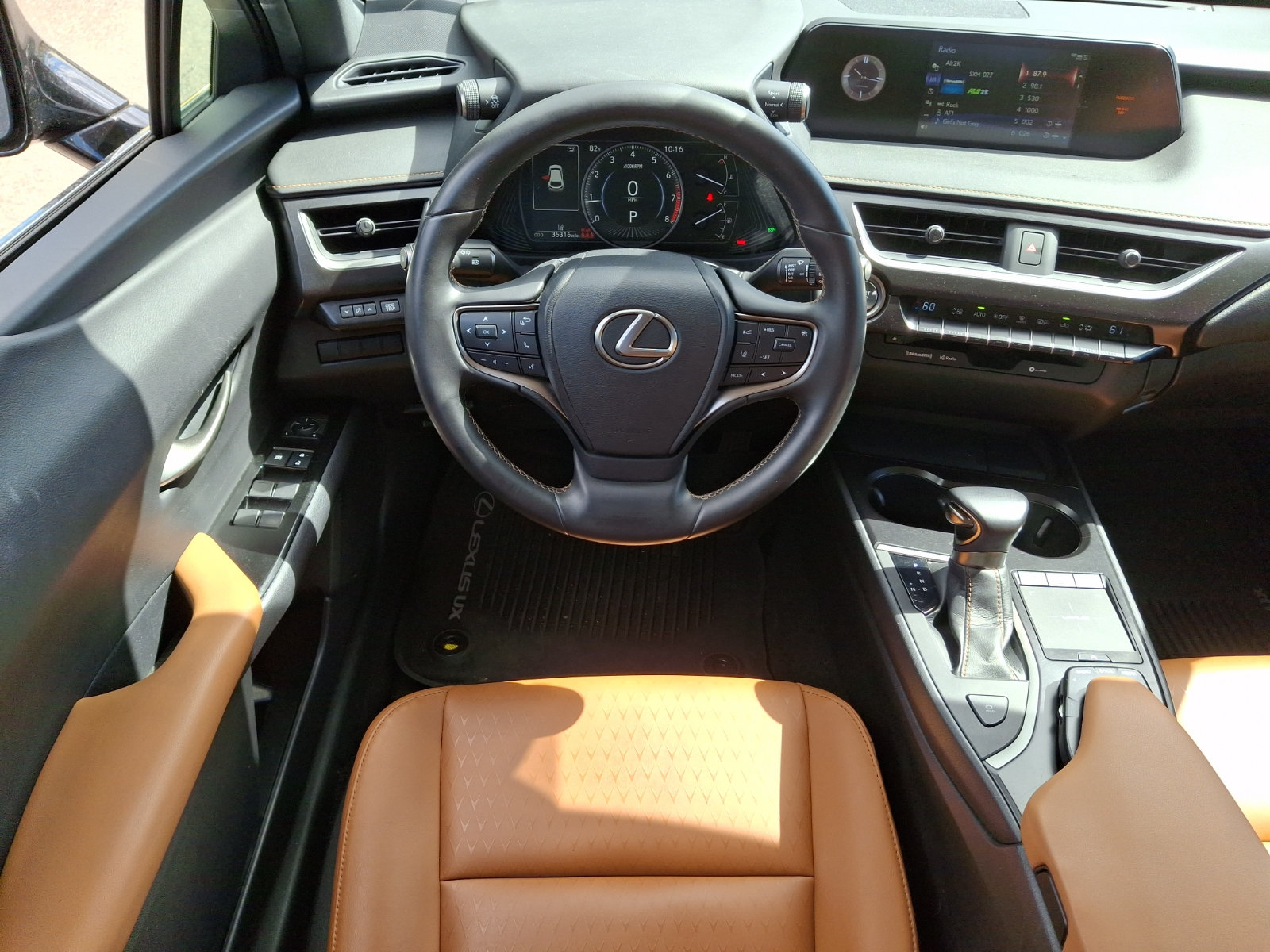 Used 2022 Lexus UX 200 w/ Accessory Package (Z1) FWD image 12
