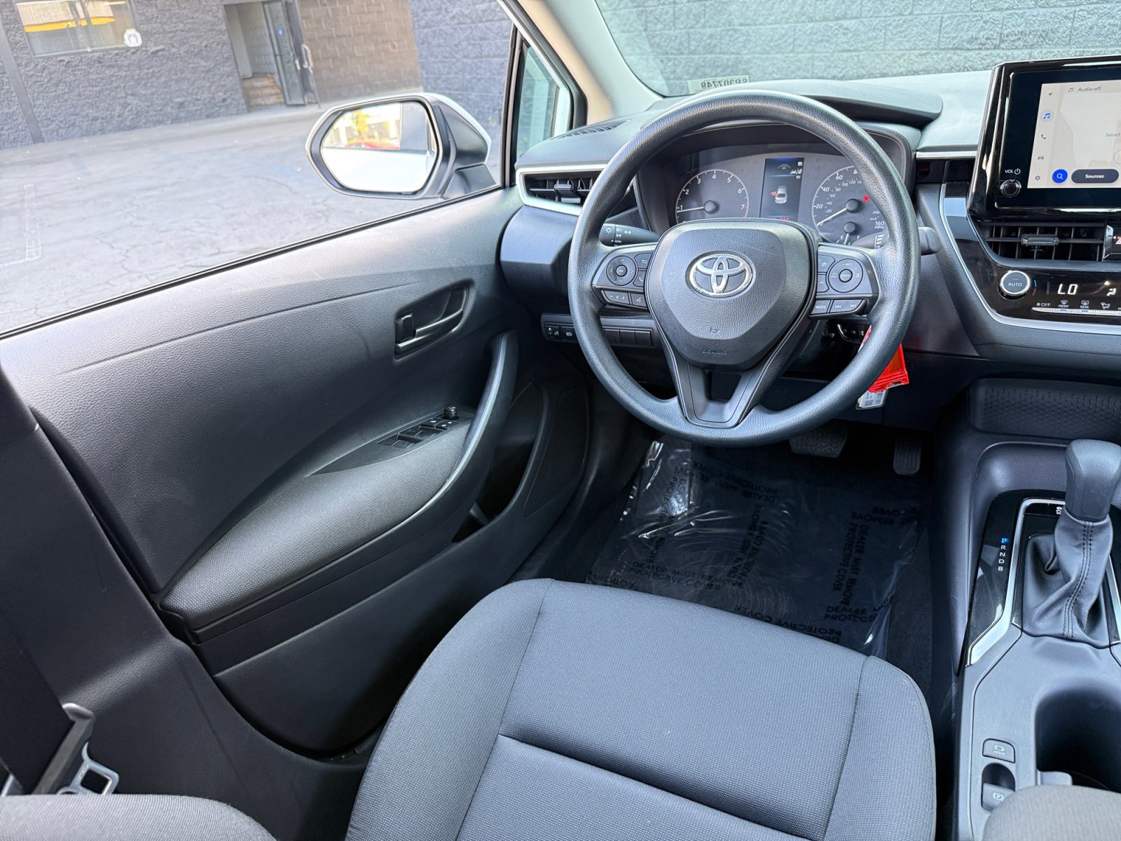 Used 2025 Toyota Corolla LE image 17