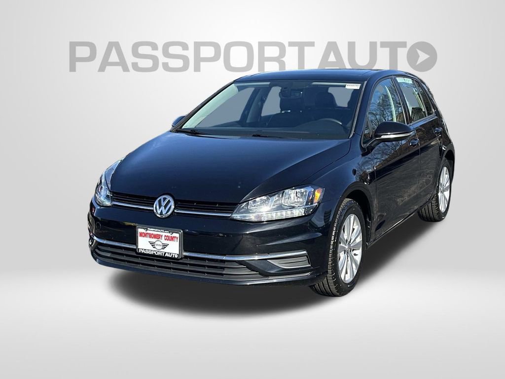 Used 2021 Volkswagen Golf 4-Door image 1