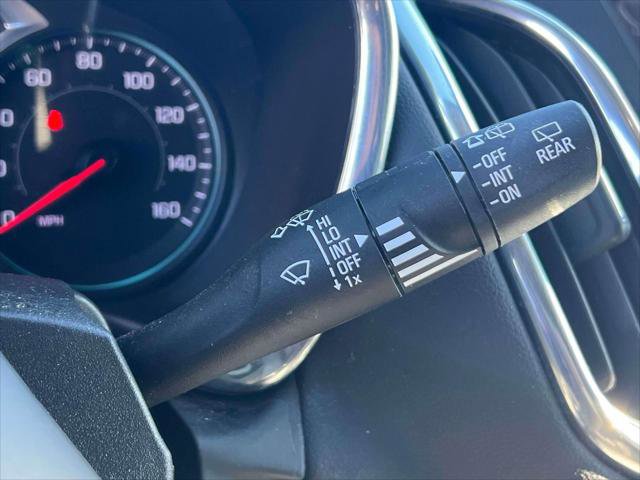 Used 2023 Chevrolet Equinox LT image 24